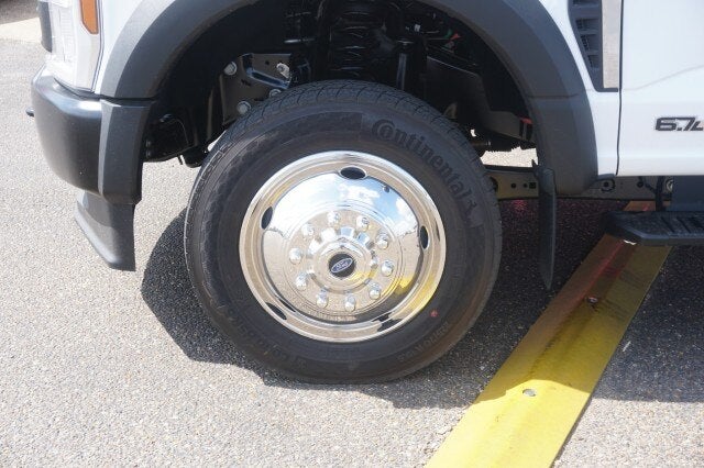 2025 Ford Super Duty F-550 DRW XL