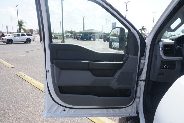 2025 Ford Super Duty F-550 DRW XL