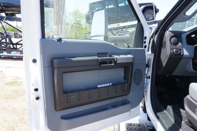 2027 Ford F-750 Straight Frame F-750 SD Diesel Straight Frame