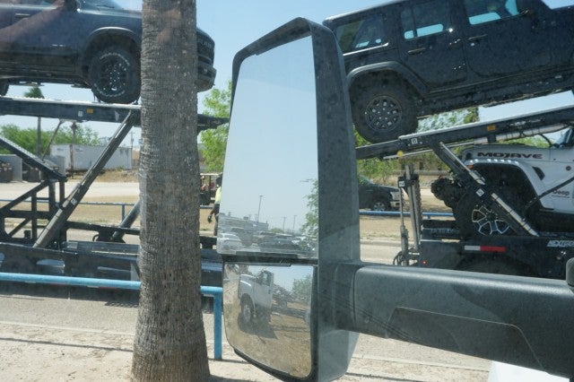 2027 Ford F-750 Straight Frame Base