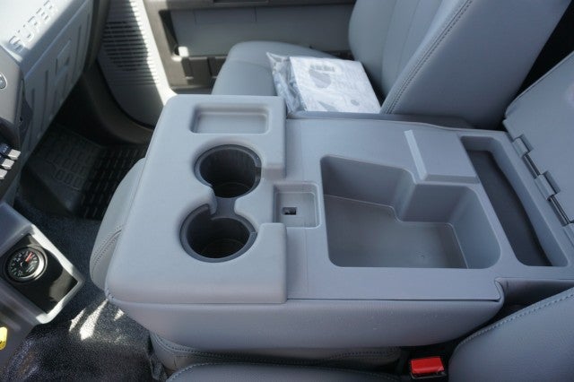 2027 Ford F-750 Straight Frame Base