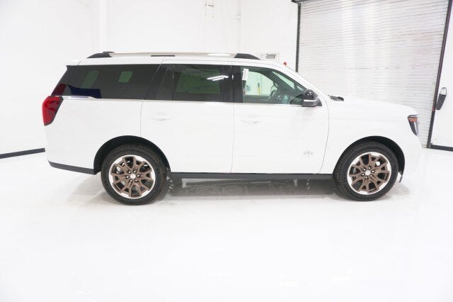 2027 Ford Expedition King Ranch