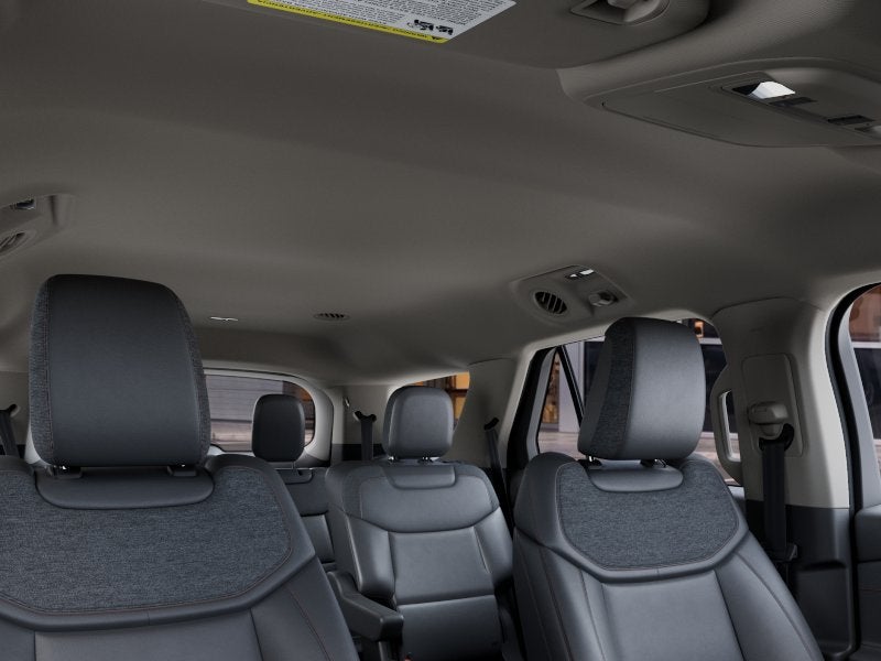 2027 Ford Explorer Active w/200A Pkg