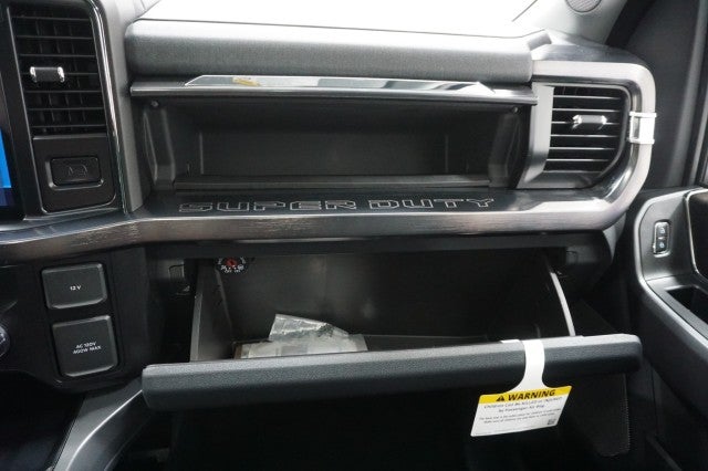 2026 Ford Super Duty F-350 DRW LARIAT