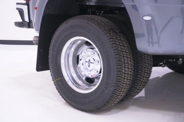 2026 Ford Super Duty F-350 DRW LARIAT