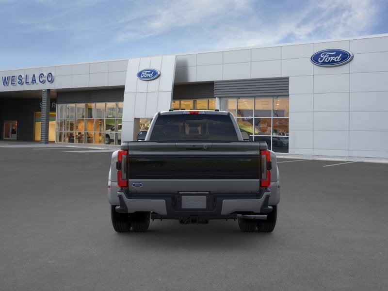 2026 Ford Super Duty F-350 DRW Platinum