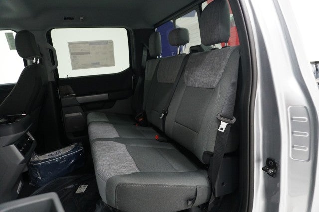 2027 Ford Super Duty F-350 DRW XL