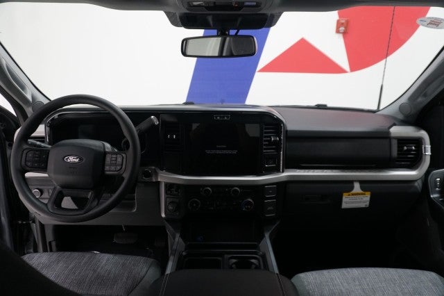 2027 Ford Super Duty F-350 DRW XL