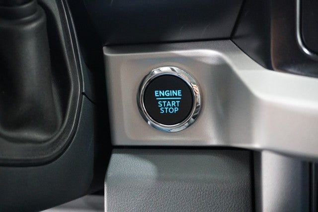2027 Ford Super Duty F-350 DRW XL