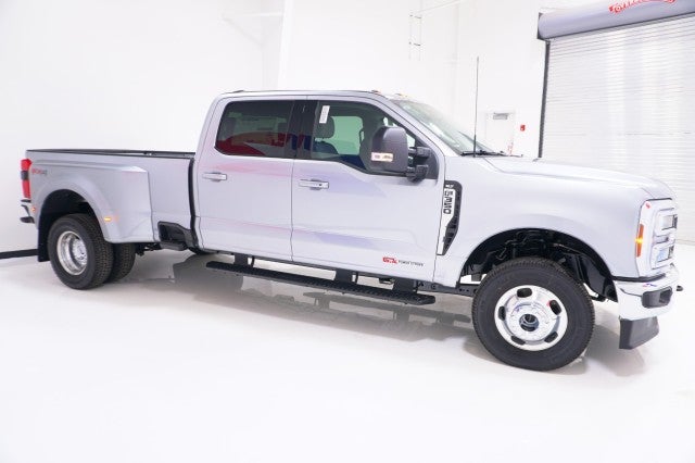 2027 Ford Super Duty F-350 DRW XL