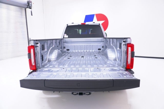 2027 Ford Super Duty F-350 DRW XL