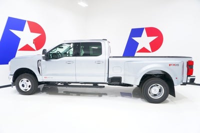2027 Ford Super Duty F-350 DRW XL