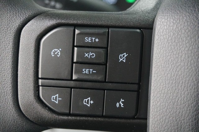 2027 Ford Super Duty F-350 DRW XL
