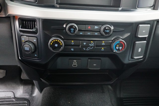 2027 Ford Super Duty F-350 DRW XL