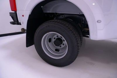 2027 Ford Super Duty F-350 DRW XL