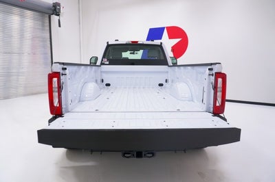 2027 Ford Super Duty F-350 DRW XL