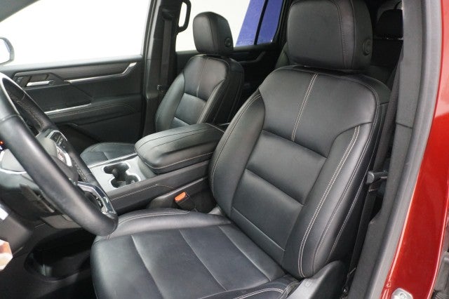 2024 GMC Acadia FWD Elevation