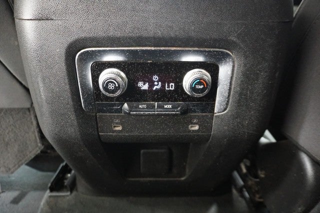 2024 GMC Yukon XL SLE
