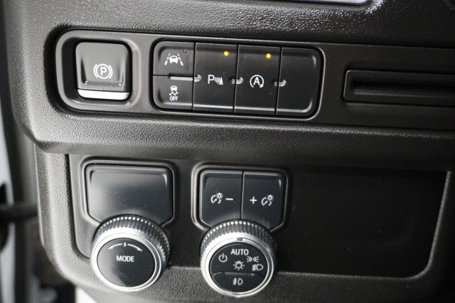 2024 GMC Yukon XL SLE