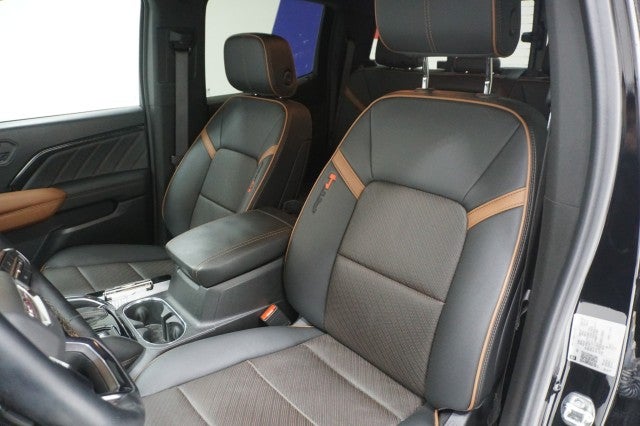 2025 GMC Canyon 4WD AT4