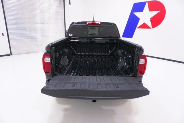 2025 GMC Canyon 4WD AT4