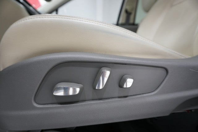 2025 Cadillac XT6 FWD Premium Luxury