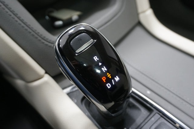 2025 Cadillac XT6 FWD Premium Luxury