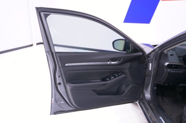 2024 Nissan Altima 2.5 SL