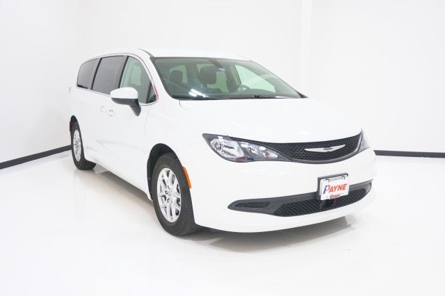 2022 Chrysler Voyager (fleet-only) LX