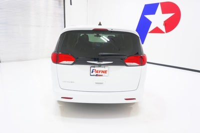 2022 Chrysler Voyager (fleet-only) LX