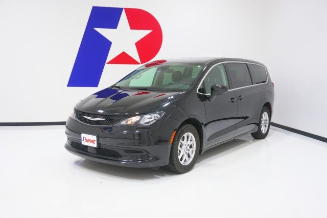 2023 Chrysler Voyager