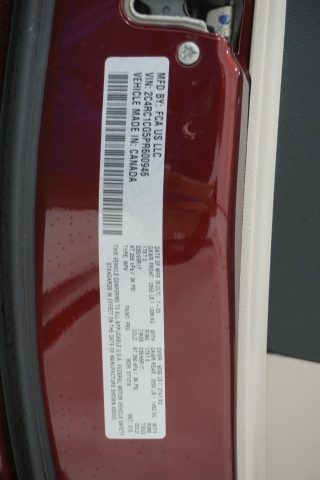 2023 Chrysler Voyager LX