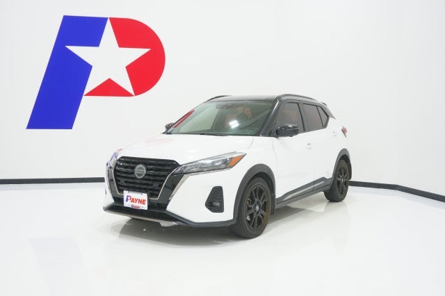 2021 Nissan Kicks SR