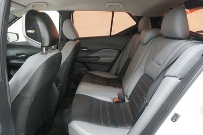 2021 Nissan Kicks SR