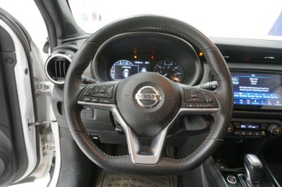 2021 Nissan Kicks SR