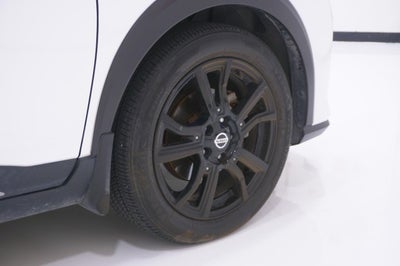 2021 Nissan Kicks SR