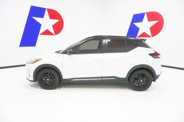 2021 Nissan Kicks SR
