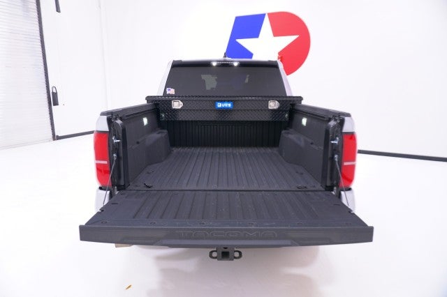 2026 Toyota Tacoma 2WD SR5