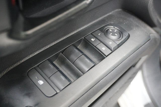 2025 Toyota Tacoma 4WD SR