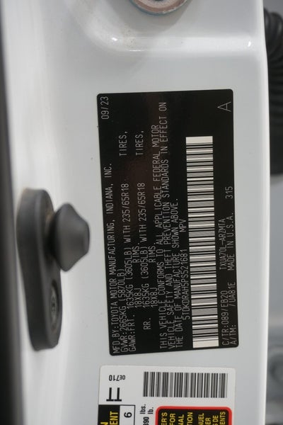 2023 Toyota Highlander XLE