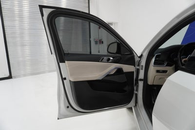 2023 BMW X6 M50i