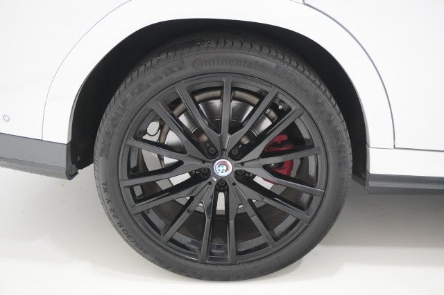 2023 BMW X6 M50i
