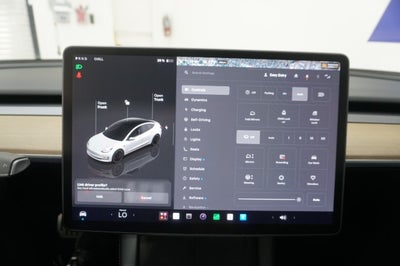 2023 Tesla Model 3 Performance