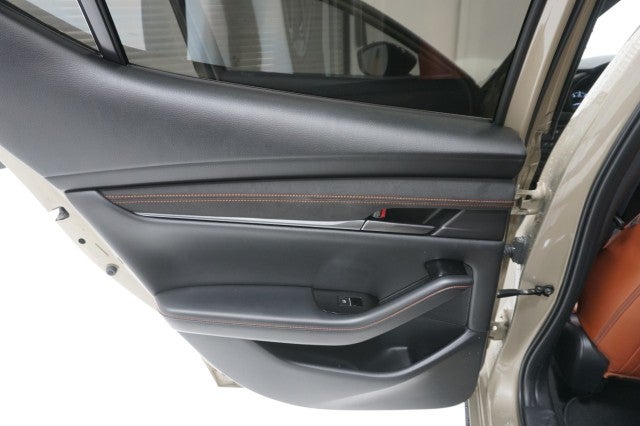 2024 Mazda Mazda3 Hatchback 2.5 Carbon Turbo