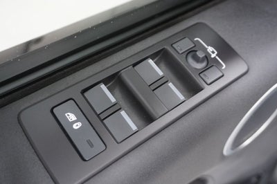 2025 Land Rover Discovery S