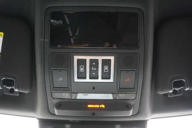 2025 Land Rover Discovery S